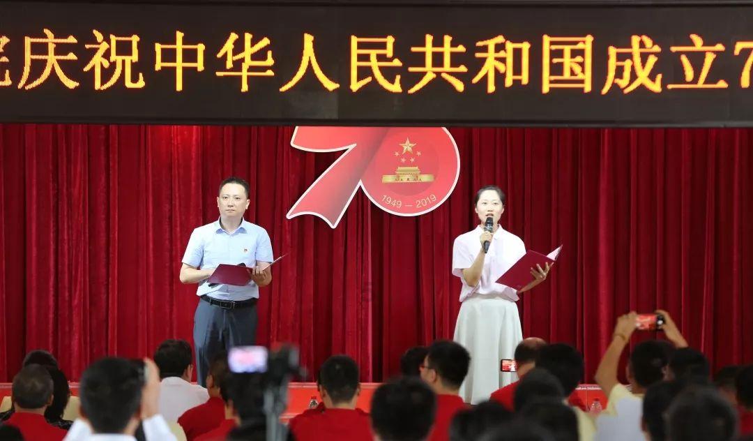 小蓝球向上跳
